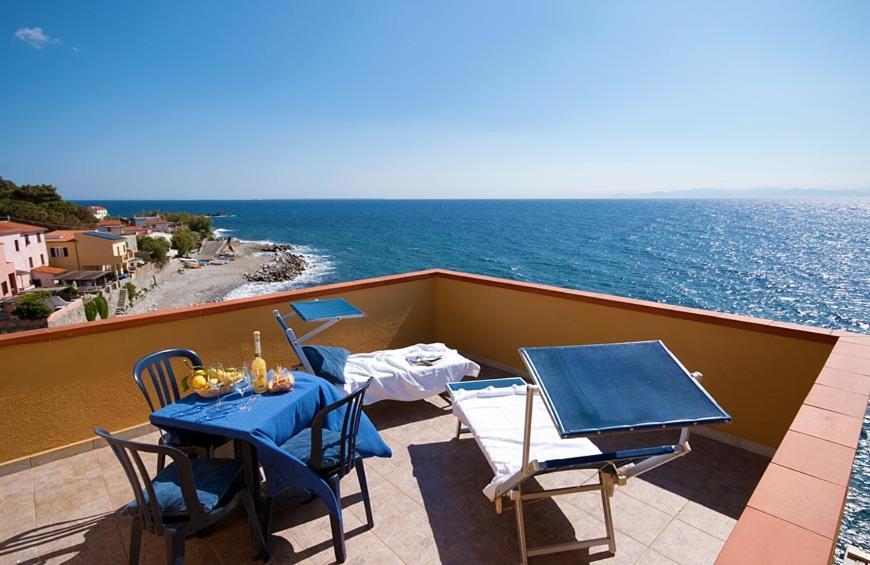 Appartamenti - Villa Mare Pomonte Exteriör bild
