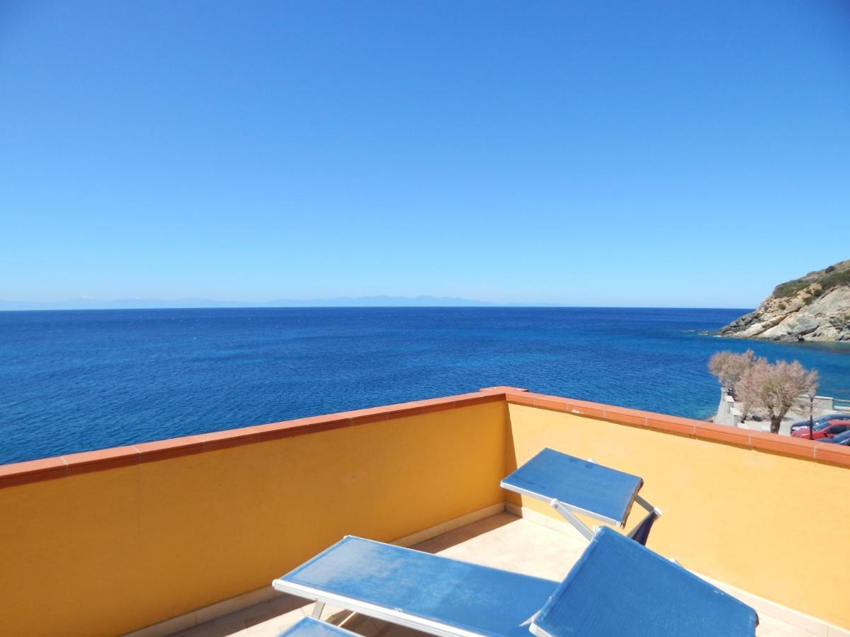 Appartamenti - Villa Mare Pomonte Exteriör bild