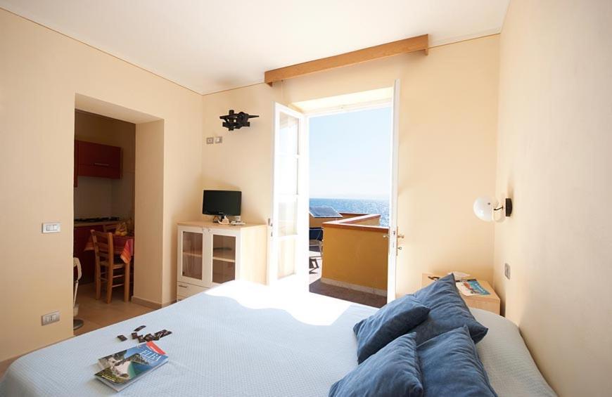 Appartamenti - Villa Mare Pomonte Exteriör bild