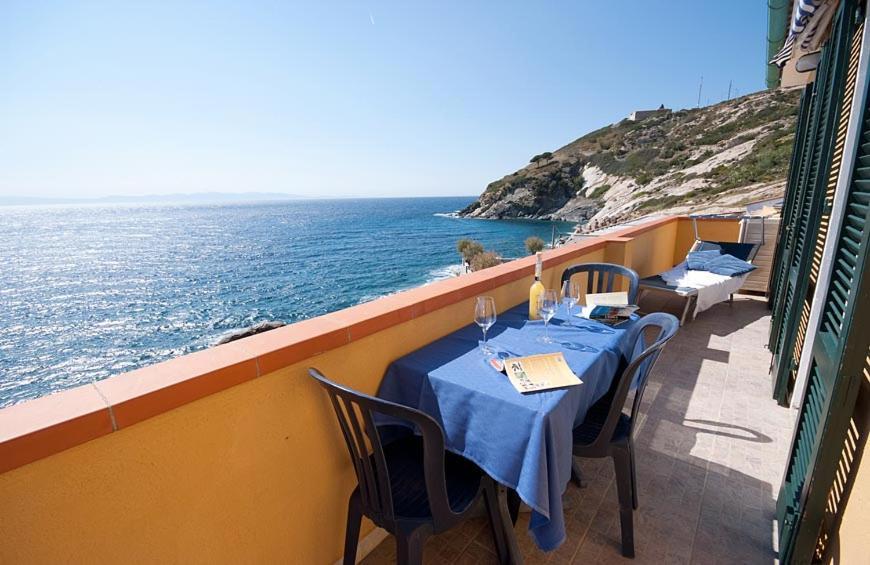 Appartamenti - Villa Mare Pomonte Exteriör bild